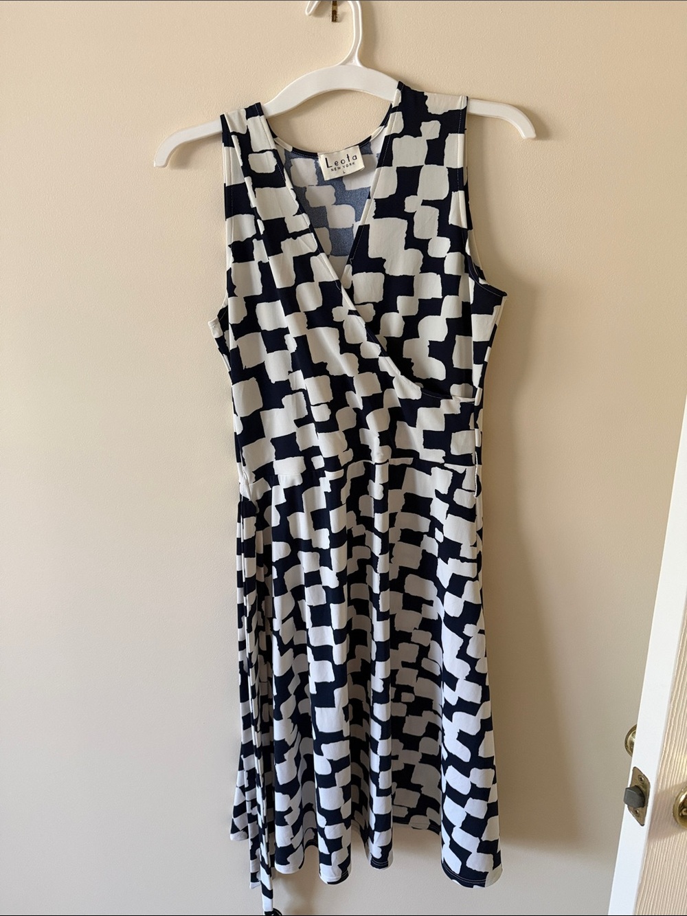 Leota navy and White Geometric Wrap Dress